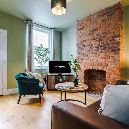 New! Gorgeous 2-Bed Home In Chester City Centre By 53 Degrees Property - Incredible Location, Ideal For Small Groups - Sleeps 6! Экстерьер фото